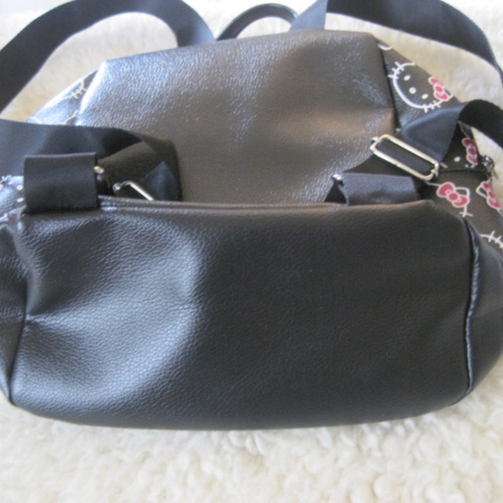 Hello Kitty Mini Backpack - Picture 6 of 9